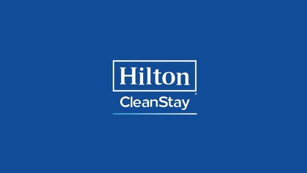 Hilton Garden Inn Ningbo Exterior photo